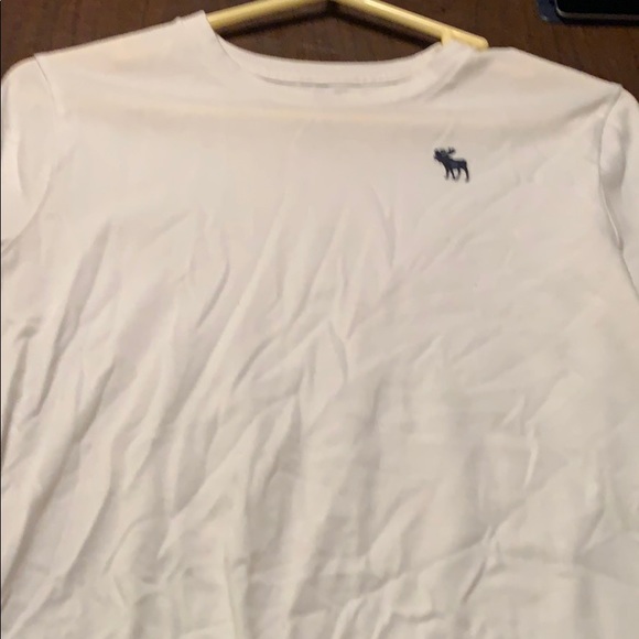 (2) Boys Abercrombie Long sleeve T Shirt - Picture 1 of 3
